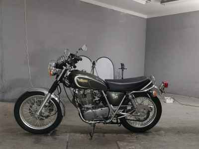Yamaha SR400 2013