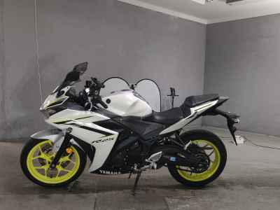 Yamaha YZF-R25 2018