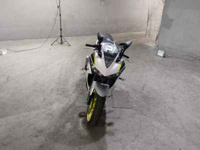 Yamaha YZF-R25 2018