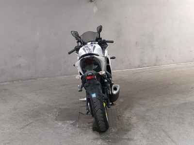 Yamaha YZF-R25 2018