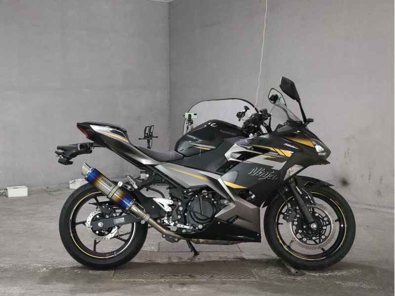 Kawasaki Ninja 400 2023