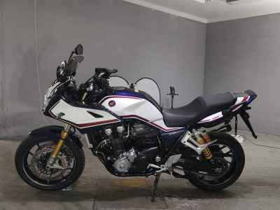 Honda CB1300SF 2021