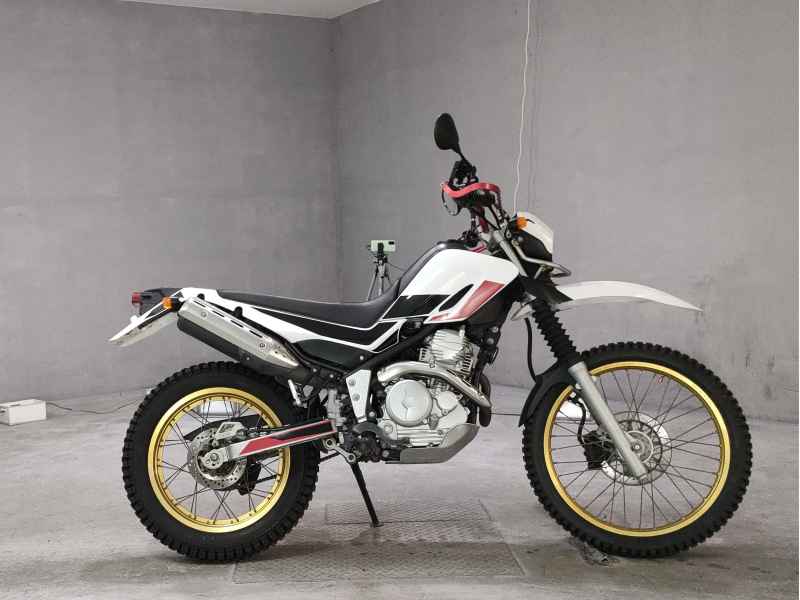 Yamaha Serow XT250 2012