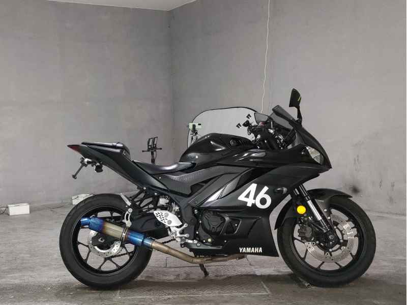Yamaha YZF-R25 2021