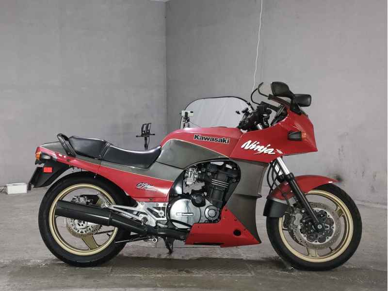 Kawasaki GPZ900R 1992