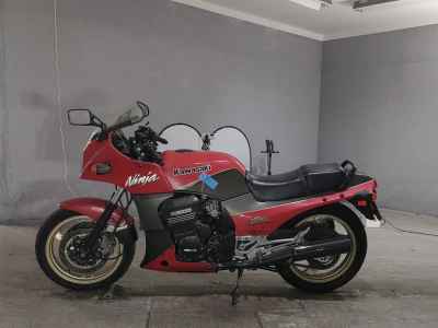 Kawasaki GPZ900R 1992