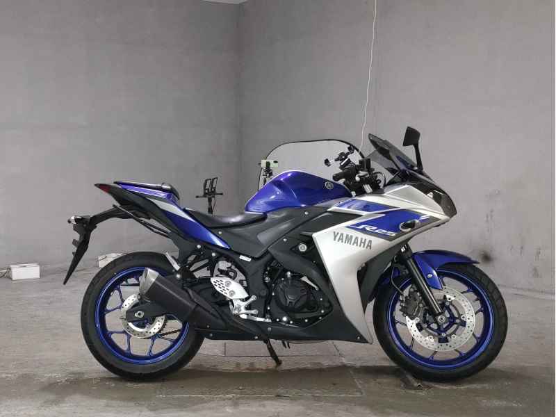 Yamaha YZF-R25 2015