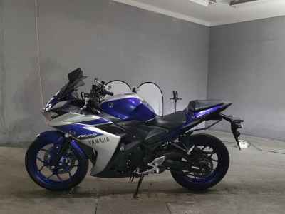 Yamaha YZF-R25 2015