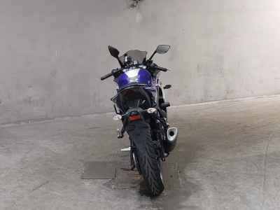 Yamaha YZF-R25 2015