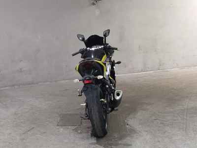 Yamaha YZF-R3 2018