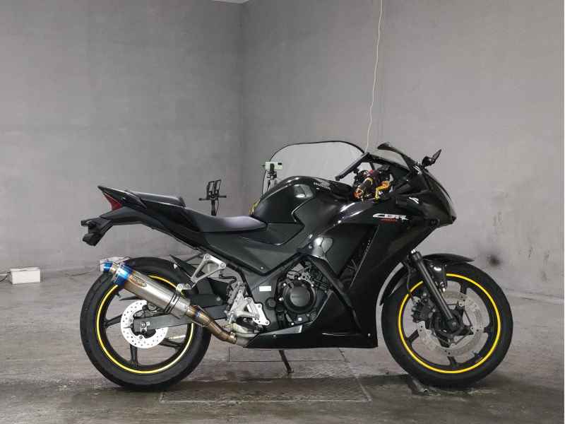 Honda CBR250R 2015