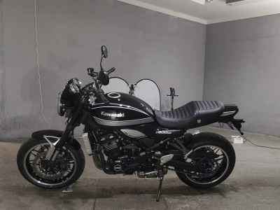 Kawasaki Z900RS 2021