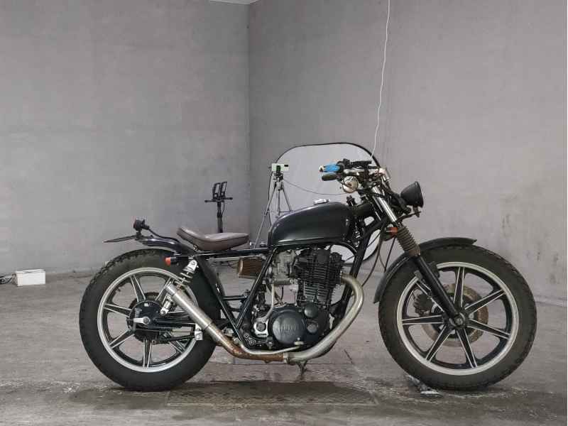 Yamaha SR400 1983