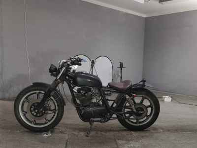 Yamaha SR400 1983