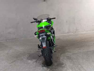 Kawasaki Ninja 400R 2012