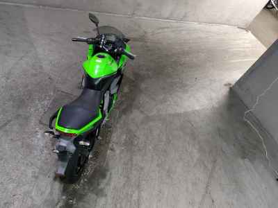 Kawasaki Ninja 400R 2012