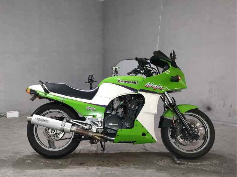 Kawasaki GPZ900R 2000