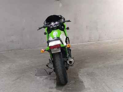Kawasaki GPZ900R 2000