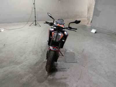 KTM 890 Duke 2022