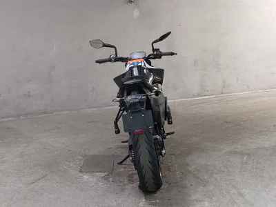 KTM 890 Duke 2022