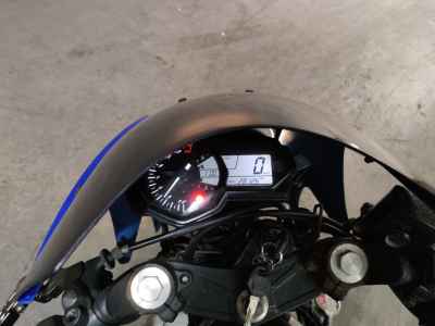 Yamaha YZF-R25 2015