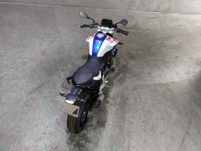 BMW F900R 2024
