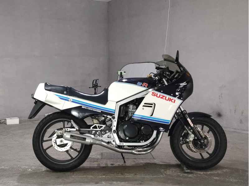Suzuki GSX-R400 1984