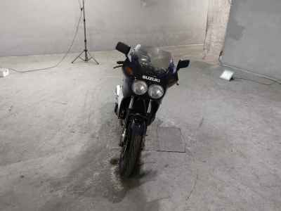 Suzuki GSX-R400 1984