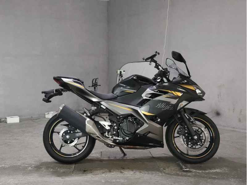 Kawasaki Ninja 400 2022