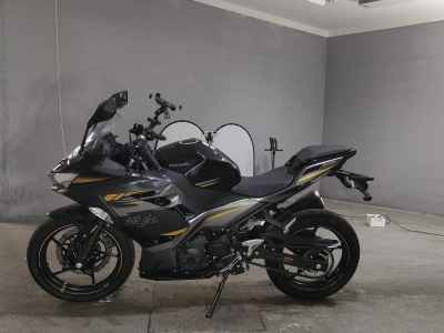 Kawasaki Ninja 400 2022