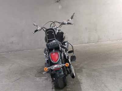 Suzuki Intruder 400 Classic 2011