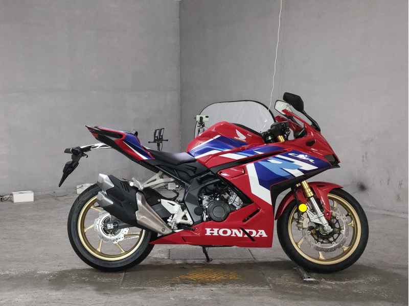 Honda CBR250RR 2023