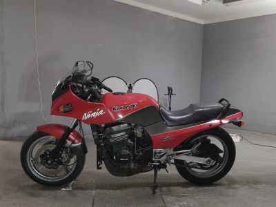 Kawasaki GPZ900R 1993