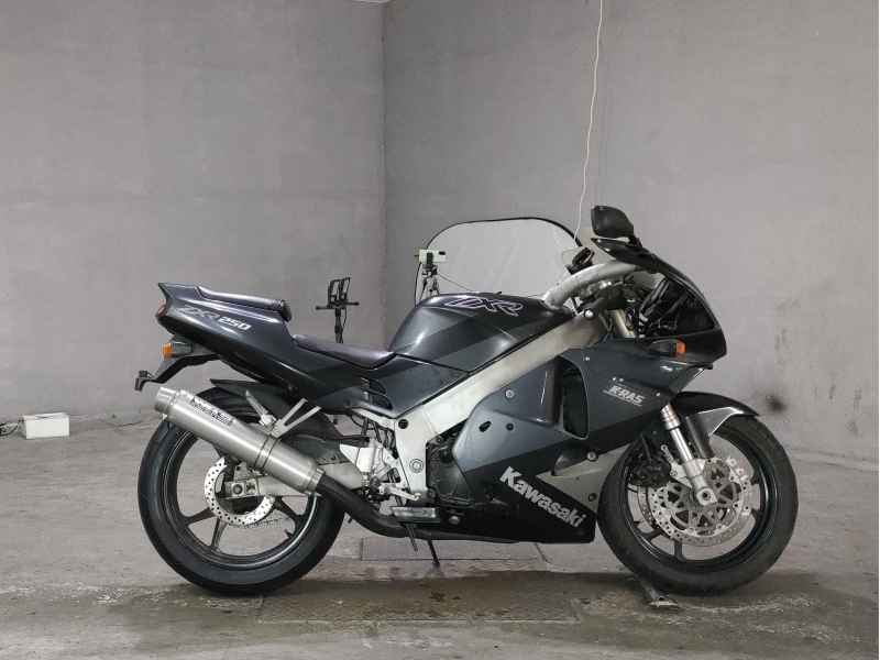 Kawasaki ZXR250 1991