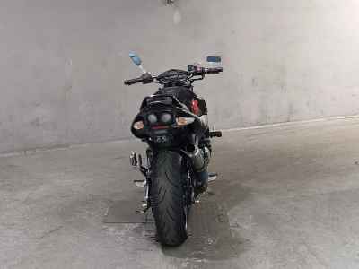 Suzuki GSR400 2011