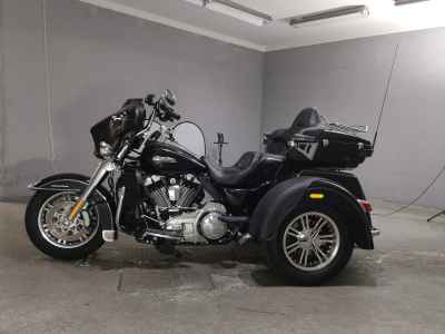 Harley-Davidson Electra Glide FLHTCU103 Trike 2015