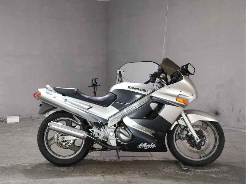 Kawasaki ZZR250 1999