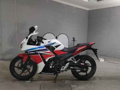 Honda CBR250R 2016