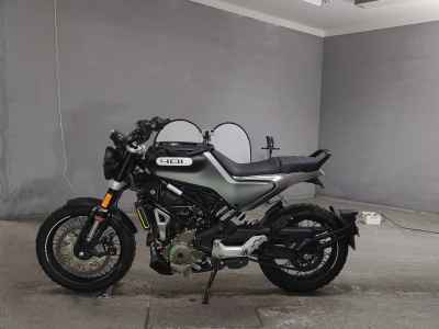 Husqvarna Svartpilen 401 2020