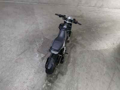 Husqvarna Svartpilen 401 2020