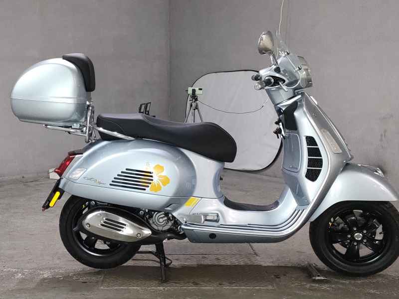 Vespa GTS 300 Super 2021