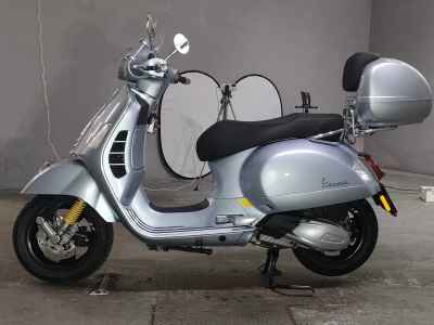 Vespa GTS 300 Super 2021