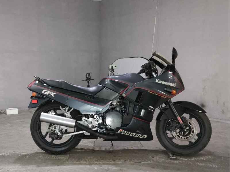 Kawasaki GPX750R 1987