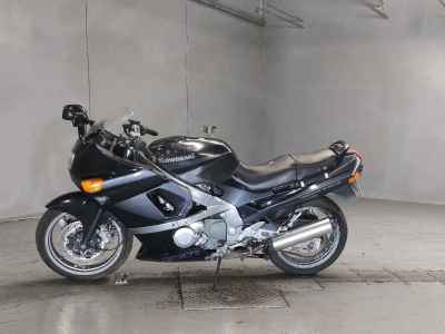 Kawasaki ZZR400 1990