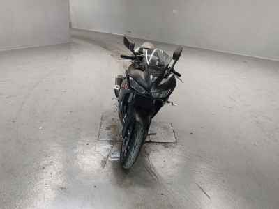 Yamaha YZF-R25 2016