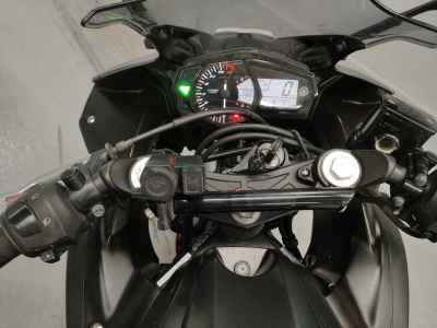 Yamaha YZF-R25 2016