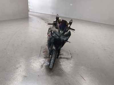Yamaha YZF-R25 2016