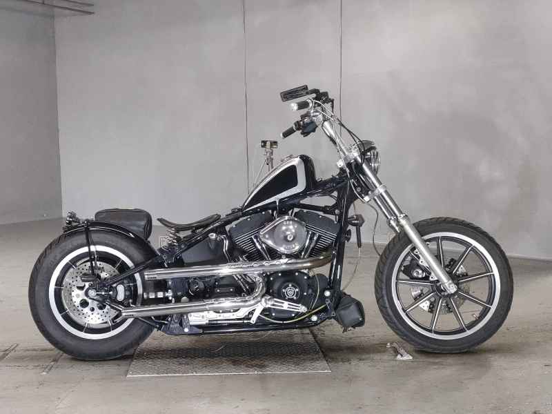 Harley-Davidson Night Train FXSTB1450 2001