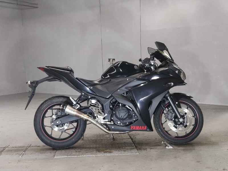Yamaha YZF-R25 2015