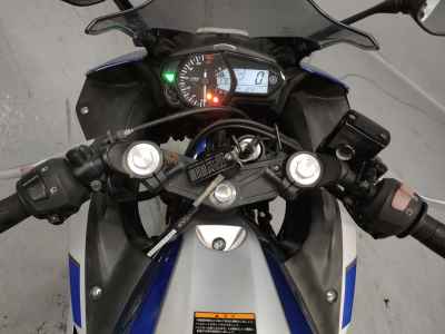 Yamaha YZF-R3 2015